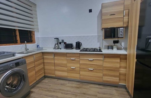 Mallam Apartamento | Experience Luxury Living at McCarthy Hill Court