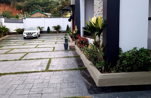 Mallam Apartamento | Experience Luxury Living at McCarthy Hill Court