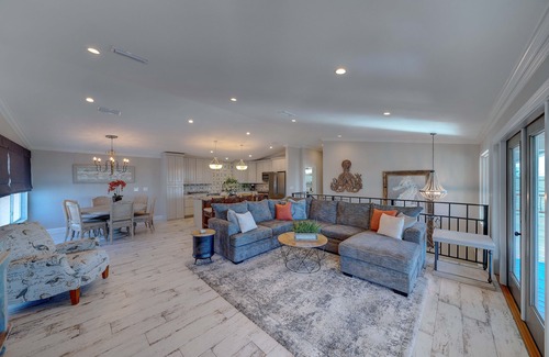 Lower Grand Lagoon Casa | Experience paradise in our 4-bedroom Gulf retreat near Panama City Beaches