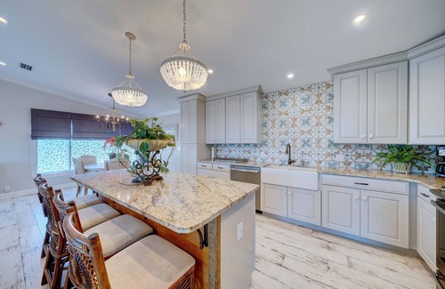 Lower Grand Lagoon Casa | Experience paradise in our 4-bedroom Gulf retreat near Panama City Beaches