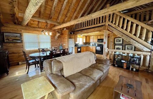 Edgemont Casa | Indian Canyon Cabin