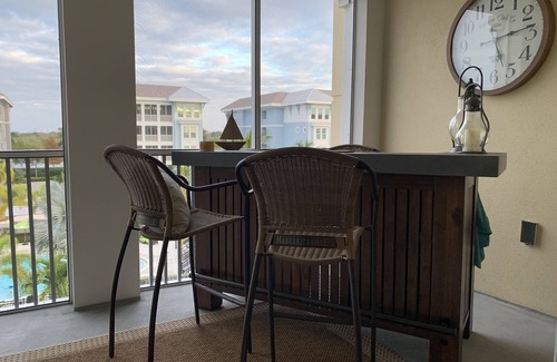Whitney Beach Condominio | Experience "Seven Winds" at Margaritaville Resort!