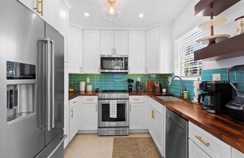North Corals Casa | Experience Surf, Sun & Sea, a spacious 3-bedroom Tropical Retreat!