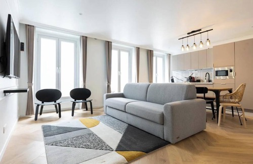 Saint-Merri Apartamento | EXPERIENCE THE BEST OF PARISIAN LIVING IN THE VIBRANT MARAIS – RUE DU TEMPLE