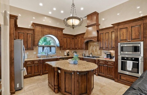 Los Duranes Casa | Experience the charm of Tuscany in the heart of Albuquerque!