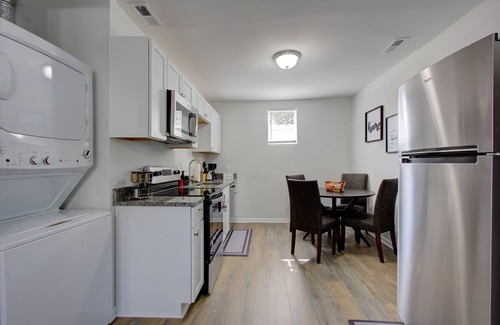 North Charleston Apartamento | Experience the Difference Best CozyClean Retreat in Town! Sleep 4. Dryer/Washer.