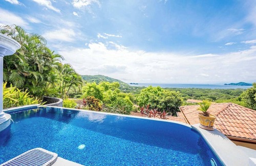 Playa Hermosa Casa | NEW! Elegant Ocean View Home with Private Pool & BBQ in Hermosa Heights