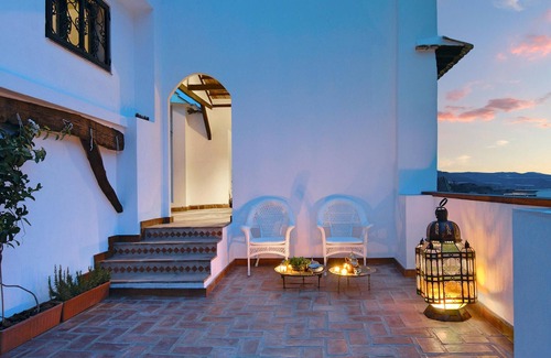 Albunol Casa | Experience the rustic charm of this wonderful holiday home in southern Spain.