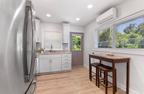 Historic Old Northeast Casa | Experience the Vibrant Downtown St Pete!