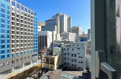 Sogong-dong Apartamento | @ Explore Seoul on Foot — Chic 1.5BR Just 3 Min from Namdaemun & City Hall!