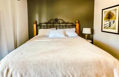 Collingwood Casa | Explore Shopping Spa