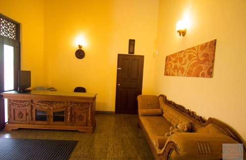 Kudapaduwa Villa | Explore la experiencia moderna en Merryland Beach Villa