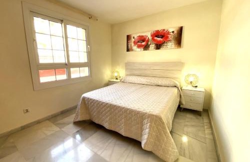 Almerimar Apartamento | Expoholidays - Coqueto apartamento Puerto Deportivo