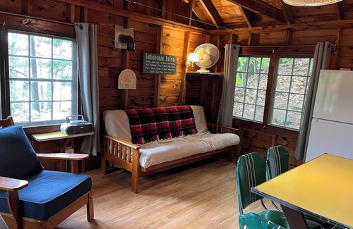 Holderness Cabaña | Exposed Beams - Papa Bear Cottage on Squam Lake