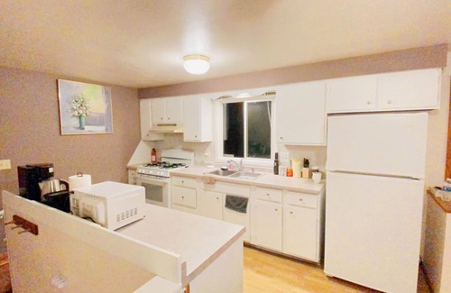 Stevens Point Casa | Express Gateway in Stevens Point with fully enclosed fence for backyard!