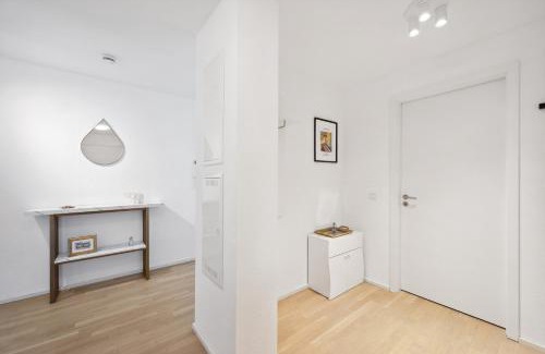 Boeblingen Apartamento | EXQUIS Design 2BR Apartment BAUHAUS I Balkon I Parkplatz I Top-Lage I Mercedes-Benz I Kinderbetten