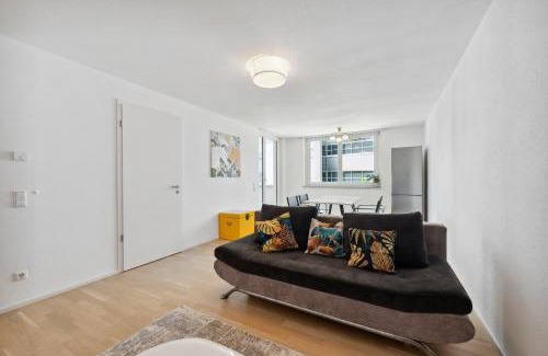 Boeblingen Apartamento | EXQUIS Design 2BR Apartment BAUHAUS I Balkon I Parkplatz I Top-Lage I Mercedes-Benz I Kinderbetten