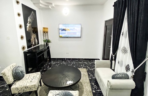 Ofin Condominio | Exquisite 1-bedroom Condo