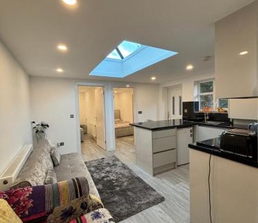 Lacey Green Casa | Exquisite 2 Bedroom Fully Furnished Annex