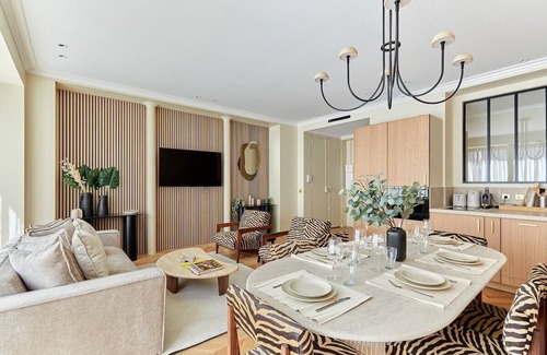 Strasbourg -Saint-Denis Apartamento | EXQUISITE 3-BEDROOM: LUXURY, MODERNITY & IDEAL LOCATION IN THE HEART OF MARAIS