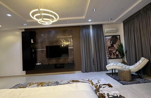 Ofin Apartamento | Exquisite 4 bedroom apartment