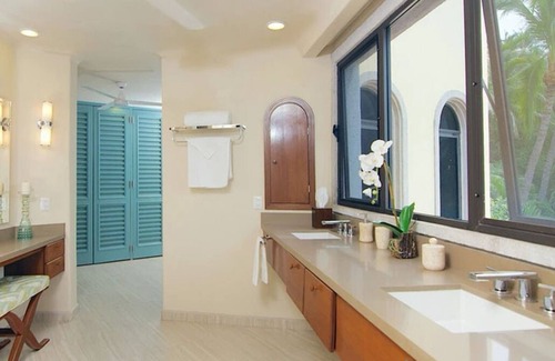 La Punta Villa | Exquisito 5 dormitorios, totalmente equipado en exclusiva comunidad cerrada / playa privada