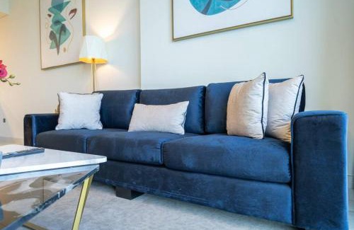 Dubai Internet City Apartamento | Exquisite Apartment Minutes Away from the Beach
