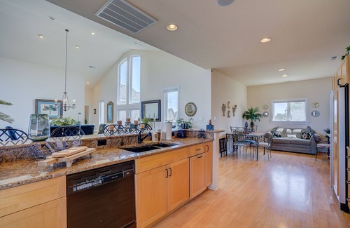 Manteo Casa | Exquisite Living in Pirate's Cove