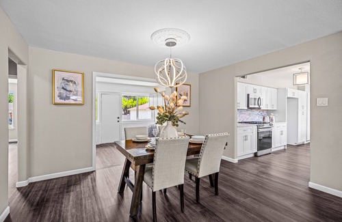 Dallas Casa | Exquisite Mid-Century Modern home- 3Bed2Bath furnished 15 mins from Downtown