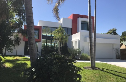 Central Fort Lauderdale Casa | Exquisito Moderno Minimalista Waterfront Personal Resort
