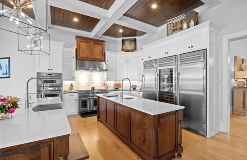 Westport Casa | Exquisite New build on LN with over 295 ft of water frontage on a private street
