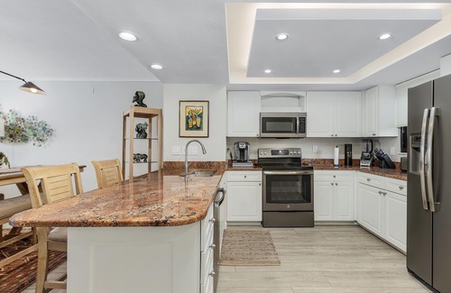 Punta Rassa Condominio | Exquisite Paradise with Amazing Oceanfront Views