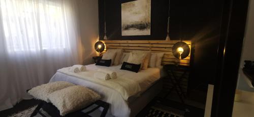 Klein Windhoek Casa | EXQUISITE PRIVATE LUXURY SUITE WITH KING BED at BOKMAKIERIE VILLAS