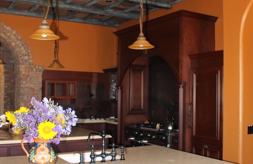 San Luis Obispo Villa | Exquisita colonial español Villa-acogedor junto a la chimenea después de una caminata