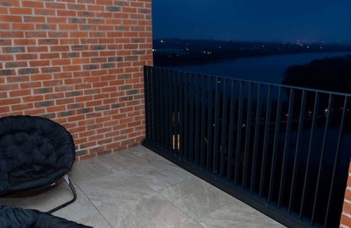 West Hendon Apartamento | Exquisite- stylish- luxurious