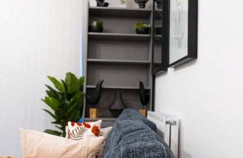 West Hendon Apartamento | Exquisite- stylish- luxurious