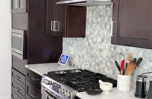 Cliftondale Casa | Exquisitely decorated Spacious 4-bedroom, Family Friendly traditional house