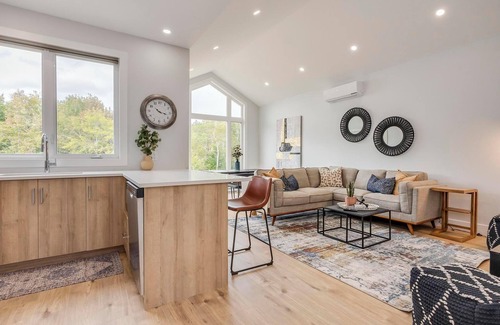 Halifax Apartamento | Exquisitely Honeygold Apartments-1 Bedroom