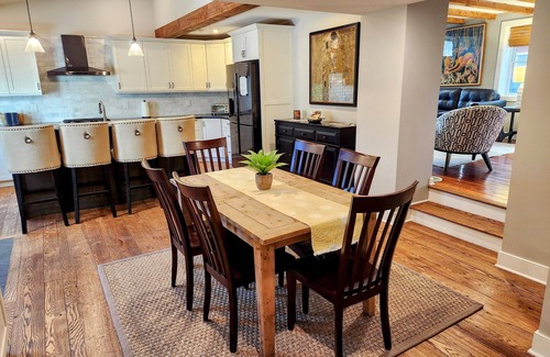 Doylestown Casa | Exquisitely renovated Doylestown Borough historic home