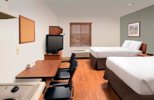 Shipyard Plaza Hotel | Extended Stay America Select Suites - Wilmington - West