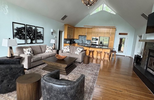 Burlington Casa | Lakefront Lodge, construido en 2010, privado, Estrella Alojamiento 5
