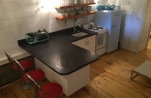 Burlington Casa | The Tiny House en Longpine: encantador piso de 475 pies cuadrados con loft. ¡Muy genial!