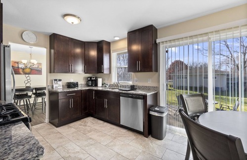 Matteson Casa | Extended Stay Matteson FHS Rental