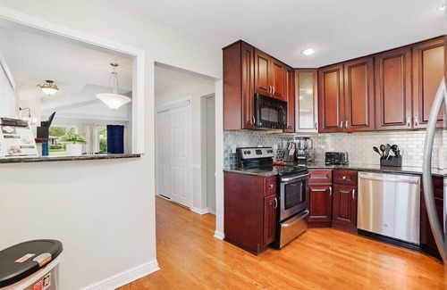 Northbrook Casa | Extended Stay Northbrook FHS Rental