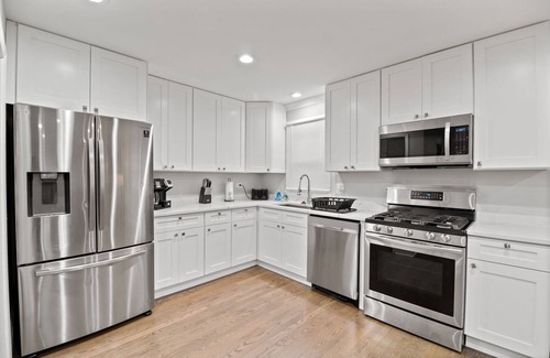 Wasco Casa | Extended Stay - Schaumburg FHS Rental