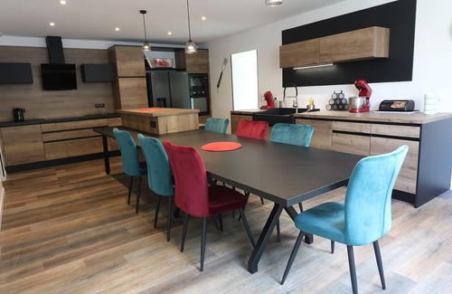 Cerdon Casa | Extraordinaire Maison de Village Entièrement Rénovée et Aménagée "La Marionnade"