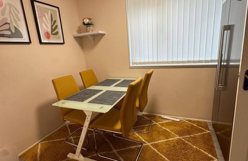 Peterlee Casa | Extraordinary Comfort - Enjoy Your Freedom & Peace