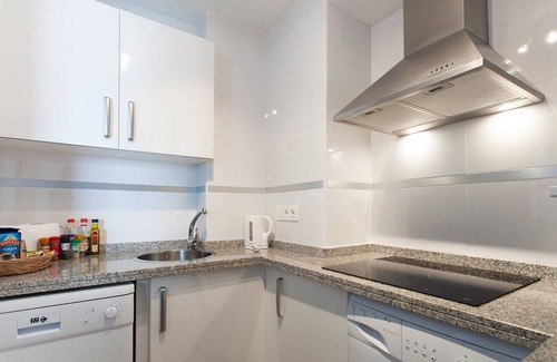 Fontanal-Maria Auxiliadora-Carretera de Carmona Apartamento | Piso con WIFI, climatización y baños privados en las habitaciones.