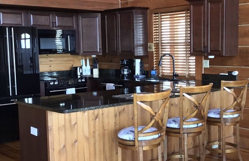 Andrews Cabina | Extraordinary Lodge with Breathtaking Mt. Views