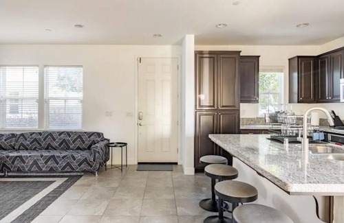 Mount Eden Casa | Extravagant house